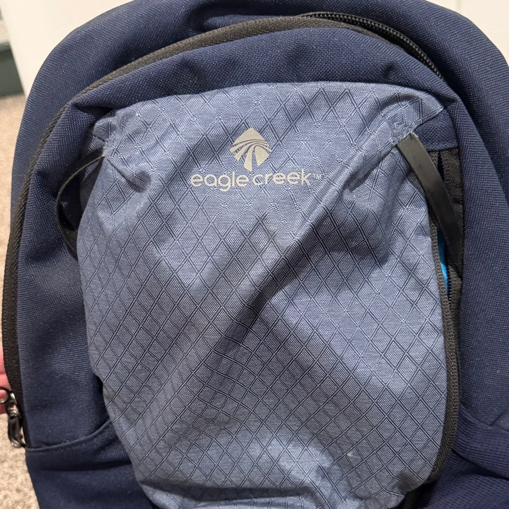 Eagle Creek Navy and Black Men's Backpack - Picture 7 of 7